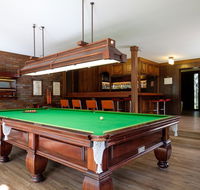 Brookfield Retreat - Large Holiday Home / Group Accommodation - Cruises Travel