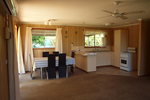 Bundalong Hideaway - Travel Search 1