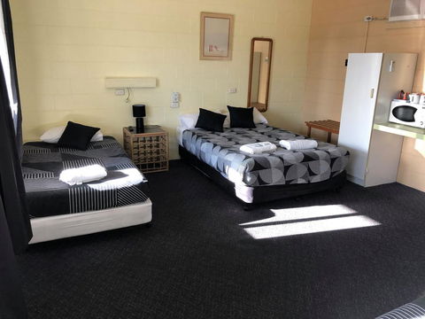 Burdekin Motor Inn - Travel Search 1