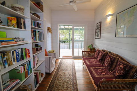 By The Beach @ Catho - Travel Search 3