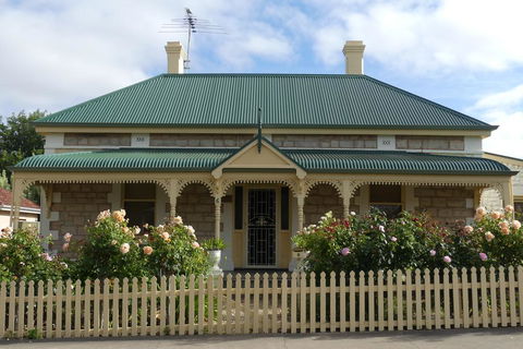 Cabernet Cottage - Travel Search 1