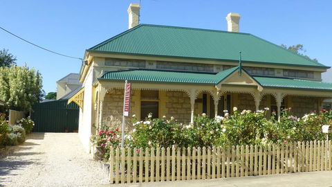 Cabernet Cottage - Travel Search 2