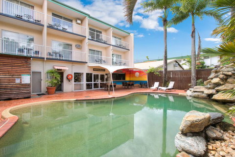 Cairns City Sheridan - Travel Agents 1