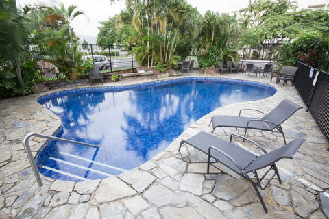 Cairns Plaza Hotel - Tourism Guide 0