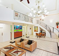 Cairns Queens Court - Tourism Guide