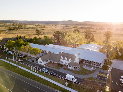 Camden Valley Inn - Travel Search 0