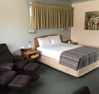 Cannon Park Motel - Tourism Guide