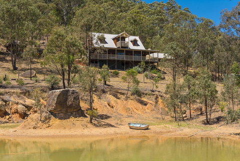 Cants Cottage - Travel Agents 3