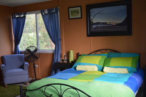 Capertee Valley Farmstays: Glenbrook Cottage - Travel Search 1