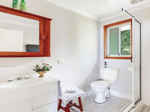 Captain's Lookout - Elevated Ocean Views, Rural Stay - Tourism Guide 2