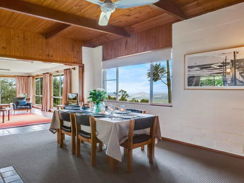 Captain's Lookout - Elevated Ocean Views, Rural Stay - Tourism Guide 1