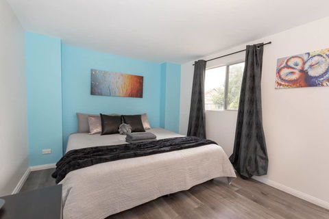 Carramar Studio KingBed PrivateRm 1 Min To Station - STUDIO - Cruises Travel 0