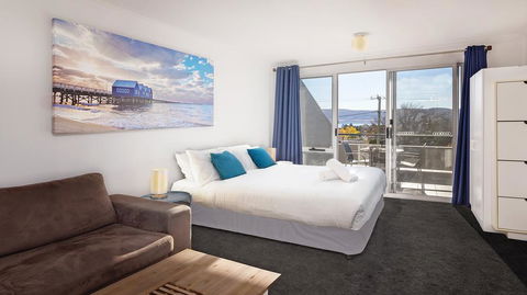 Cascades 7- Centrally Located With Beautiful Views - Tourism Guide 0