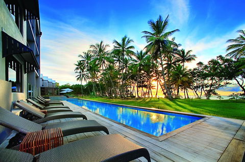 Castaways Resort & Spa On Mission Beach - Travel Search 0