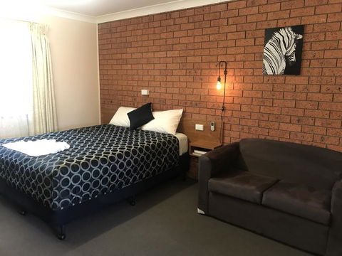 Castlereagh Motor Inn - Travel Search 1