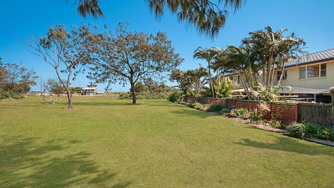 Casuarina Cove 1 - Free WiFi - Air Conditioning - East Ballina - Cruises Travel 2