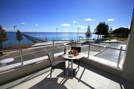 Ceduna Foreshore Hotel Motel - Cruises Travel 0