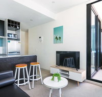 Central and Modern Apartment in Melbourne CBD - Tourism Guide
