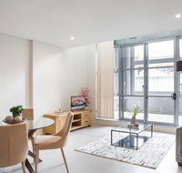 Central City Loft With Gym and Pool - Cruises Travel