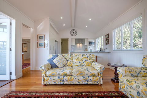 Central Cottage - Cruises Travel 1