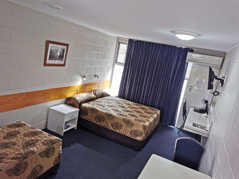 Central Motel Ipswich - Tourism Guide 3