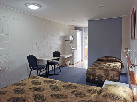 Central Motel Ipswich - Tourism Guide 1