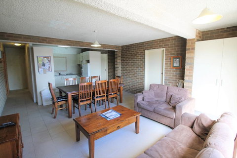 Central Park 4 - Centre Of Jindabyne - Travel Agents 0