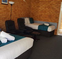 Centrepoint Motel Deniliquin - Travel Agents