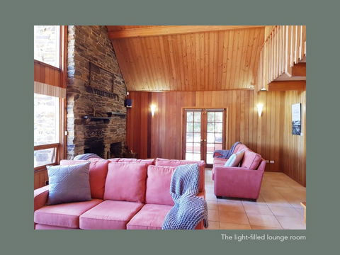 Chapel Hill Winery Guest House - Travel Search 2
