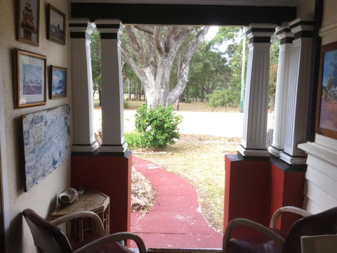 Character 1940s Property - Travel Search 3