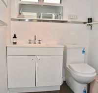 Charming 1 Bedroom Apartment in Leafy Green Hawthorn - Travel Search