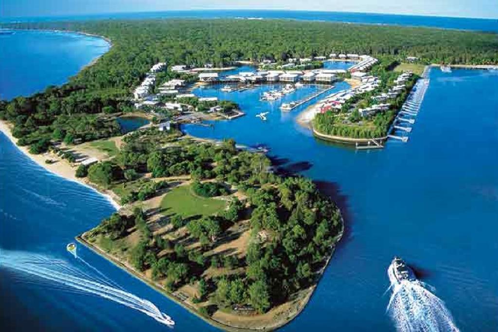 South Stradbroke QLD Travel Search