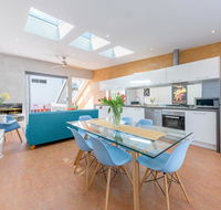 Chic East Sydney Pad - Cruises Travel
