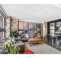 Chic warehouse apartment in hipster foodie hub - Tourism Guide
