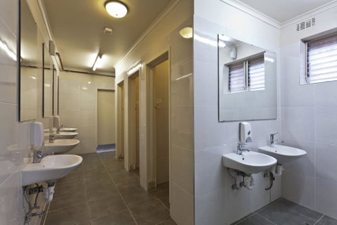 City Centre Budget Hotel - Tourism Guide 1