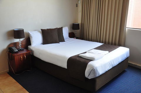 City Park Hotel - Tourism Guide 1