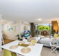 City Stadium Apartment on the riverfront - Cruises Travel