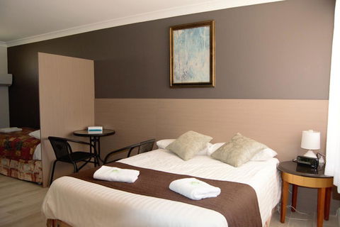 Civic Motor Inn - Travel Search 2