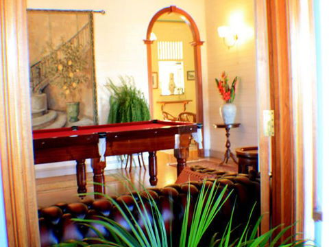 Classique Bed & Breakfast - Cruises Travel 0