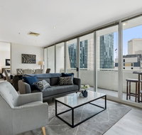 Clean  Bright Apartment in the Heart of the City - Tourism Guide