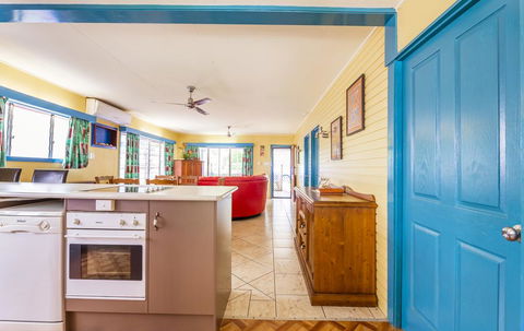 Clifton Beach House - Tourism Guide 2