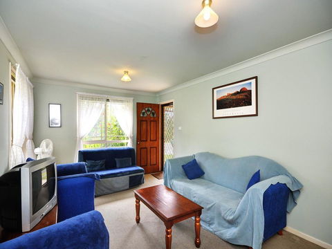 Close To Tea Gardens Waterfront - Travel Agents 3