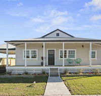 Cloverdale Cottage - Cruises Travel
