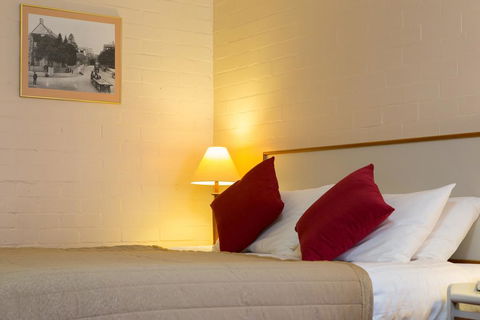 Club Motel Armidale - Cruises Travel 2