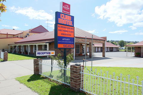 Club Motel Armidale - Cruises Travel 1