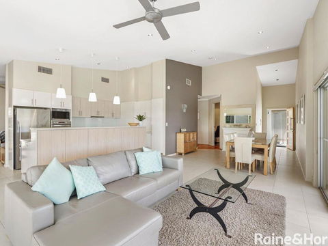 Coast - 3/42 Avoca Drive, Avoca Beach - Cruises Travel 1