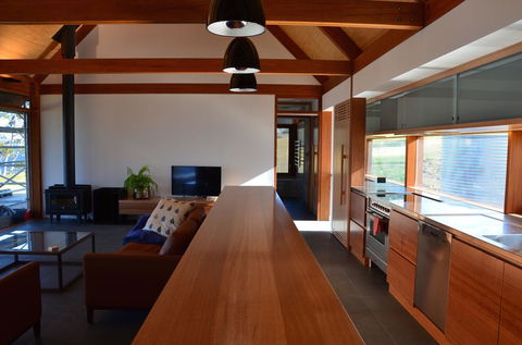 Coast House Tasmania - Travel Search 1