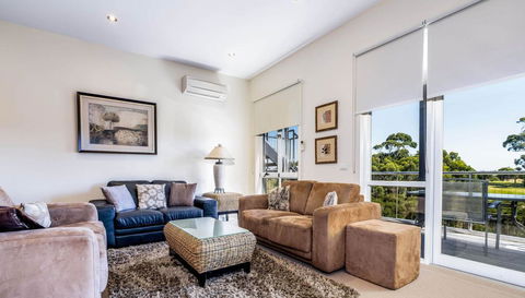 COASTAL SOUL VILLA @ BROADBEACH - Travel Search 3