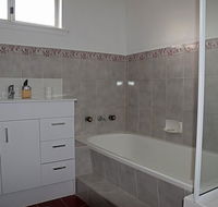 Cole House Apartments - Travel Search