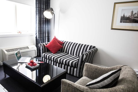 Collins Hotel - Tourism Guide 3